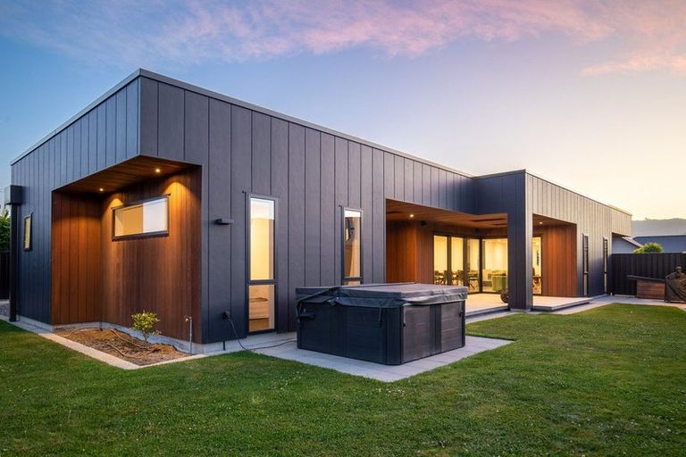 Photo of property in 16 Willoughby Place, Clyde, 9330