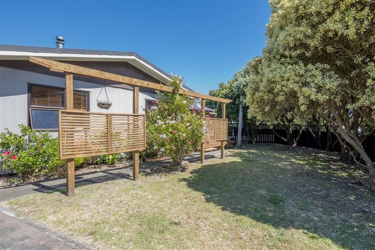 Photo of property in 49 Tasman Road, Otaki Beach, Otaki, 5512