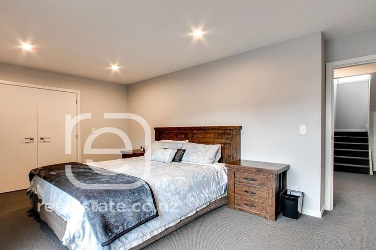 Photo of property in 75 Milton Road, Bluff Hill, Napier, 4110