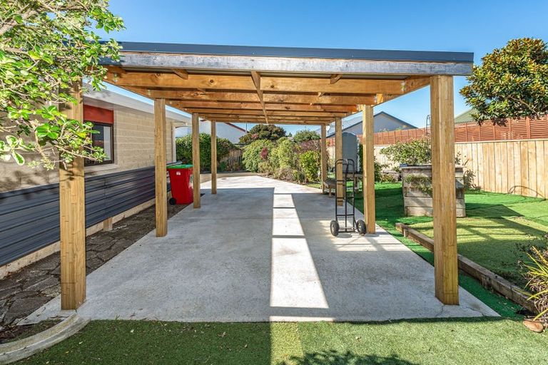 Photo of property in 11 Poutama Place, Tawhero, Whanganui, 4501