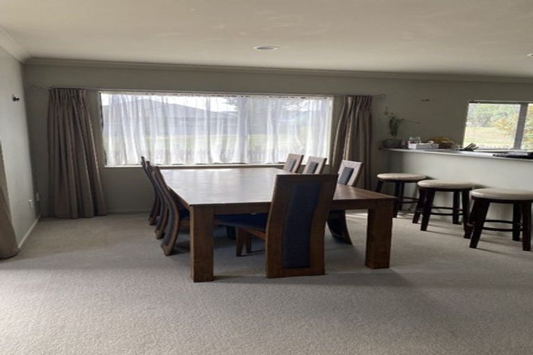 Photo of property in 5 Central Park, Paraparaumu Beach, Paraparaumu, 5032