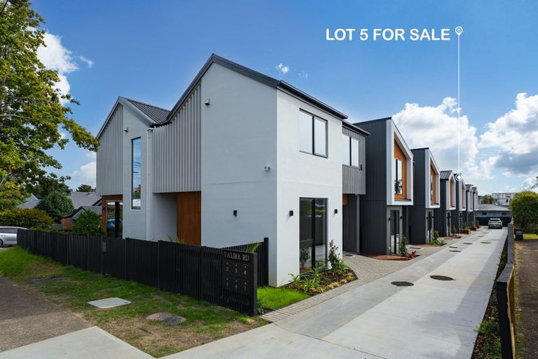 Photo of property in 5/7 Alma Road, Milford, Auckland, 0620