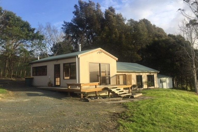 Photo of property in 233 Wech Access, Makarau, Warkworth, 0981