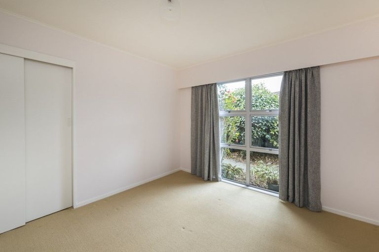 Photo of property in 19 Erin Street, Hokowhitu, Palmerston North, 4410