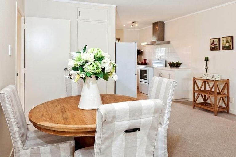 Photo of property in 2/11 Thurston Place, Bucklands Beach, Auckland, 2012