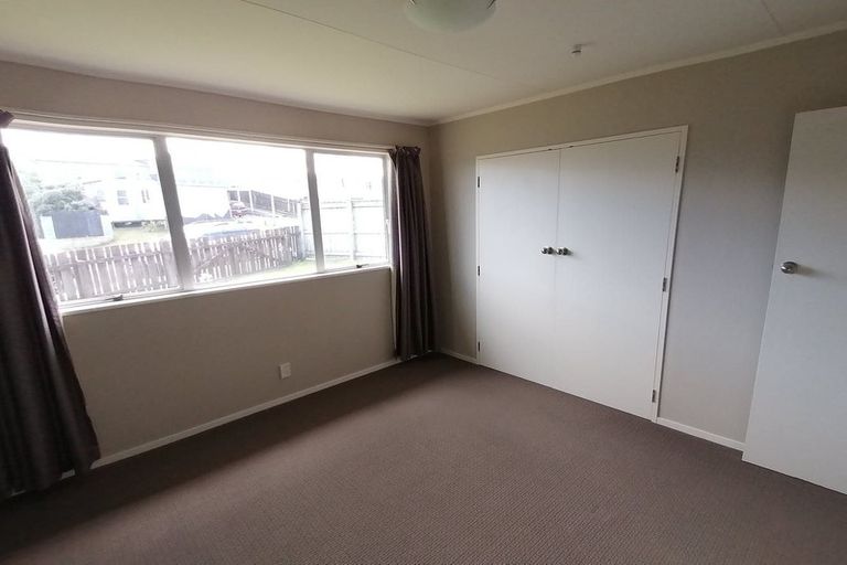 Photo of property in 4a Tainui Street, Castlecliff, Whanganui, 4501