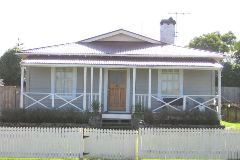 Photo of property in 2/54 Old Wairoa Road, Papakura, 2110