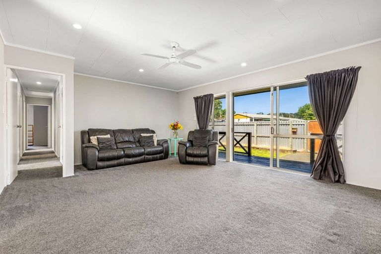 Photo of property in 10 Thebes Street, Pomare, Rotorua, 3015