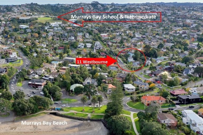 Photo of property in 11 Westbourne Road, Murrays Bay, Auckland, 0630