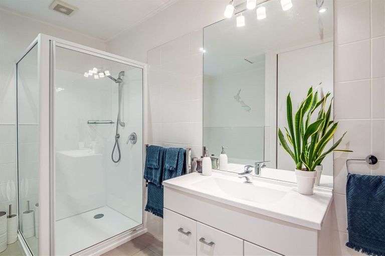 Photo of property in 3/22 Stanley Avenue, Milford, Auckland, 0620