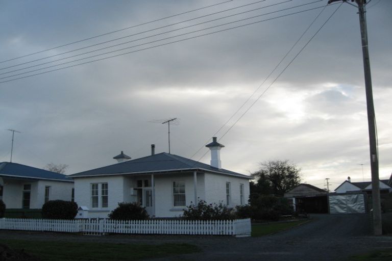 Photo of property in 42 Lanark Street, Balclutha, 9230
