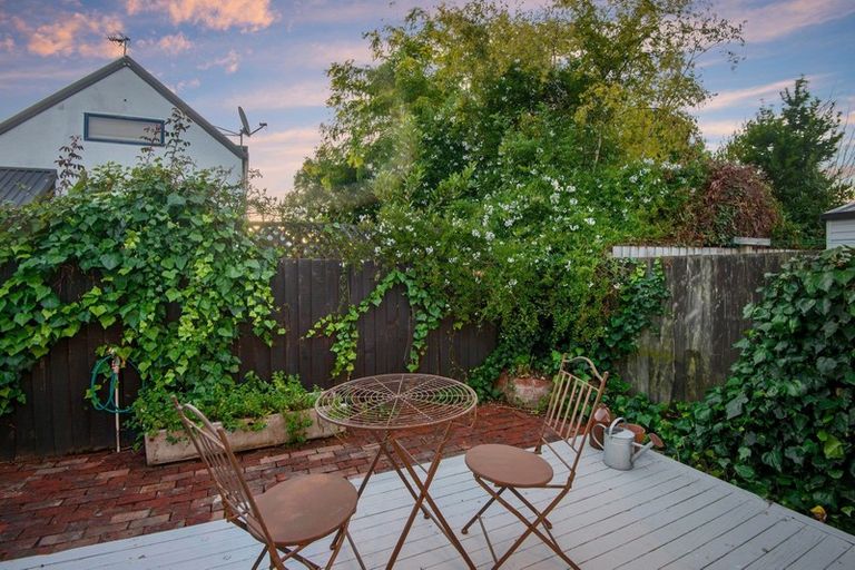 Photo of property in 105 Abberley Crescent, St Albans, Christchurch, 8014