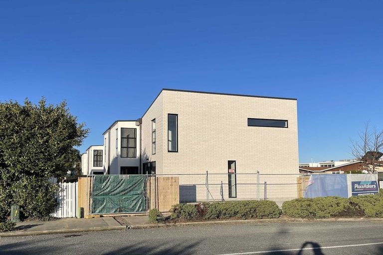 Photo of property in 58 Picton Avenue, Riccarton, Christchurch, 8011