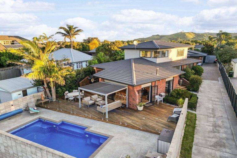Photo of property in 112 Dickson Road, Papamoa Beach, Papamoa, 3118