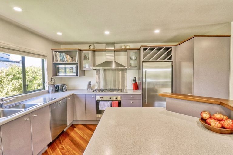 Photo of property in 28b James Cook Drive, Whitby, Porirua, 5024