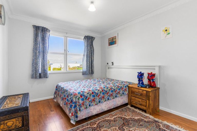 Photo of property in 65 Ridge Road, Howick, Auckland, 2014