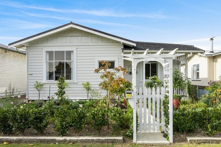 Photo of property in 89 Vigor Brown Street, Napier South, Napier, 4110