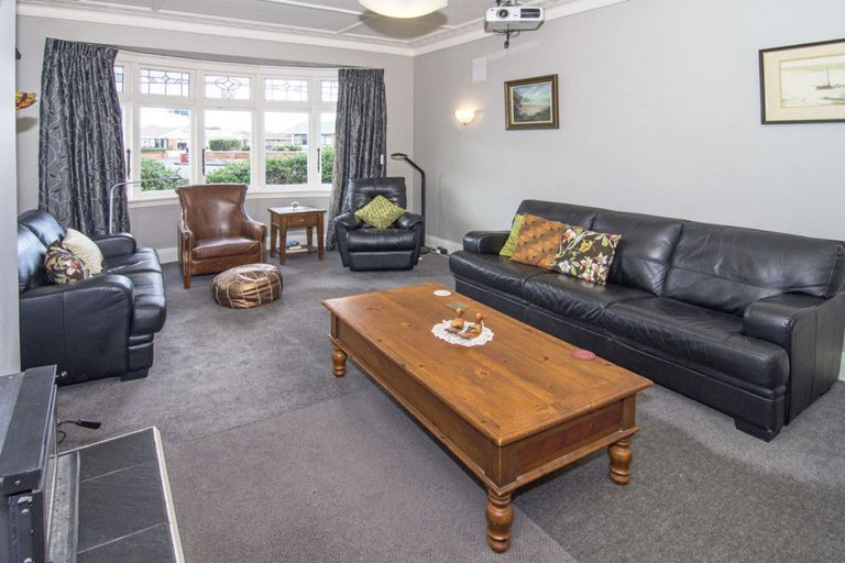 Photo of property in 24 Albert Street, Masterton, 5810