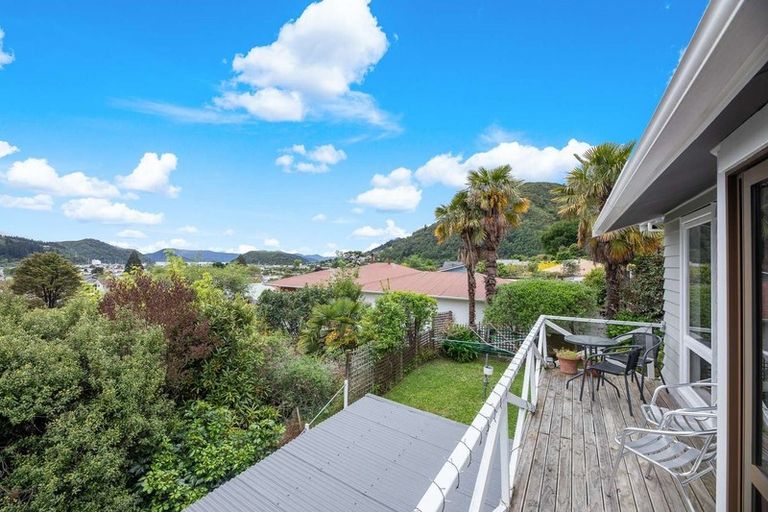 Photo of property in 58 Durham Street, Picton, 7220