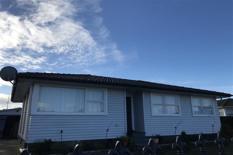 Photo of property in 4 Beeston Crescent, Manurewa, Auckland, 2102