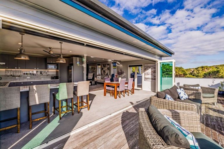 Photo of property in 2 Binnie Street, Paihia, 0200