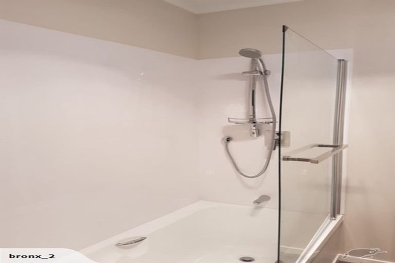 Photo of property in 10 Agar Place, Favona, Auckland, 2024