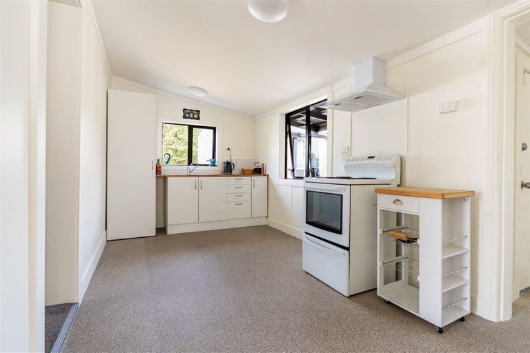 Photo of property in 9 High Street, Milton, 9220