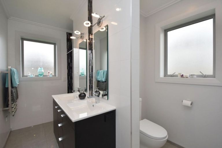 Photo of property in 50 Northside Drive, Waikiwi, Invercargill, 9810