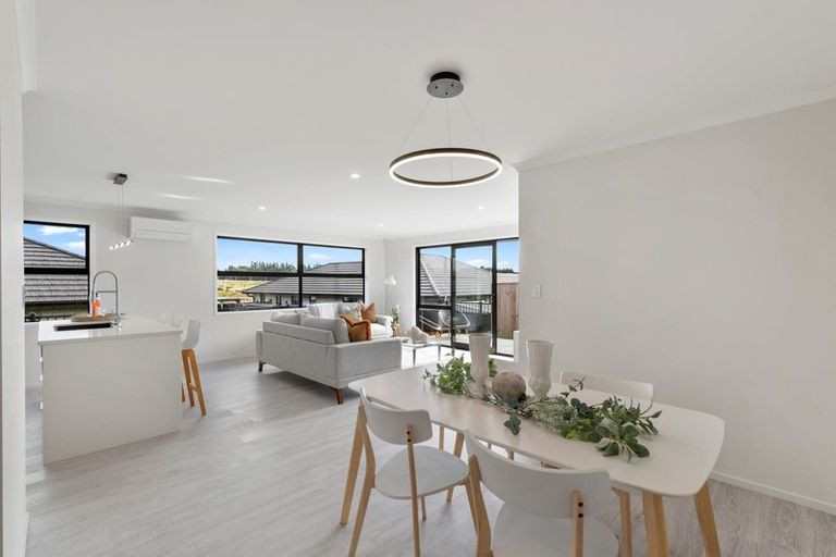 Photo of property in 25 Te Paea Avenue, Karaka, 2124