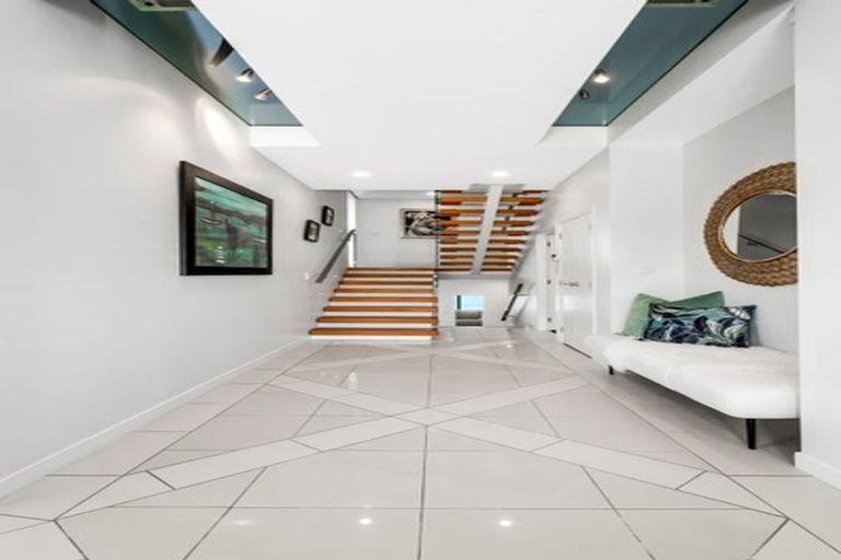 Photo of property in 1/285 Bleakhouse Road, Mellons Bay, Auckland, 2014