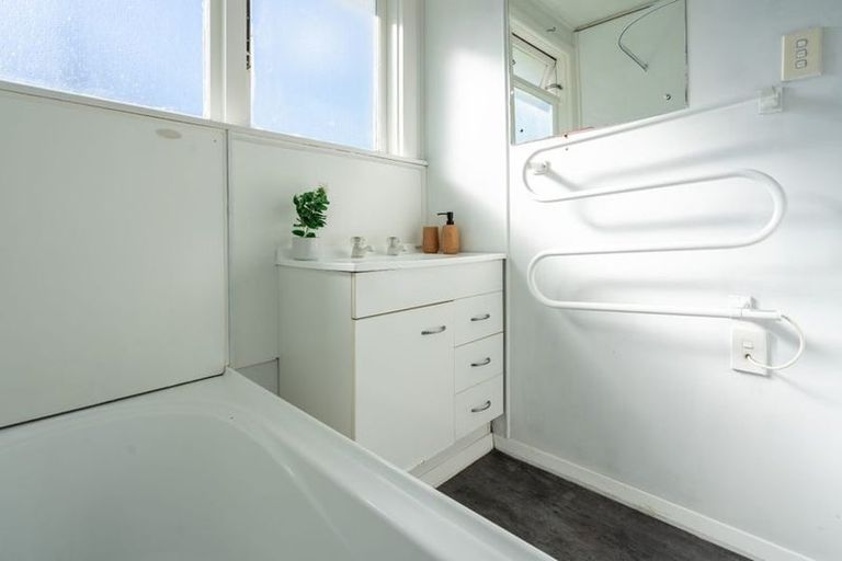 Photo of property in 23 Hanlon Street, Halfway Bush, Dunedin, 9010