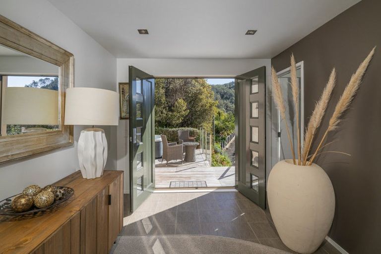 Photo of property in 10 Patricia Place, Hahei, Whitianga, 3591