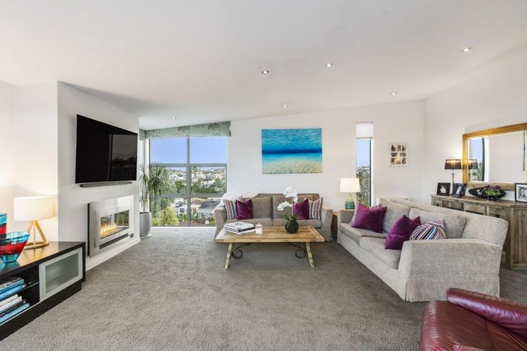 Photo of property in 4a Beach Road, Castor Bay, Auckland, 0620