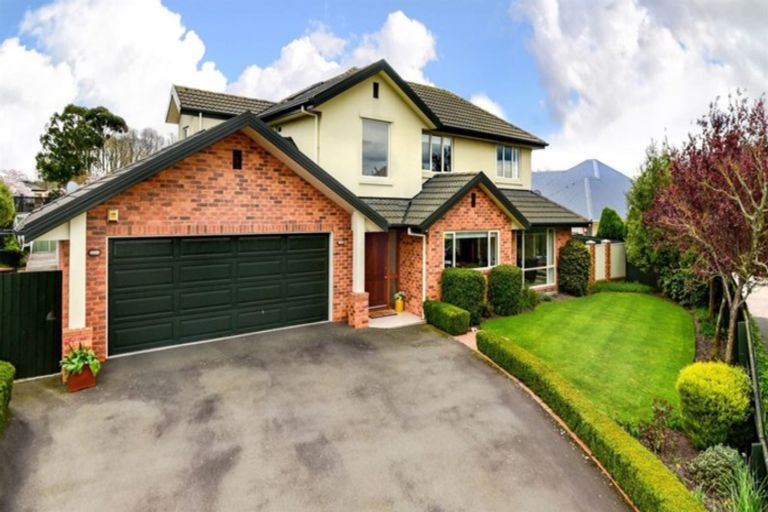 Photo of property in 8 Napoleon Close, Harewood, Christchurch, 8051