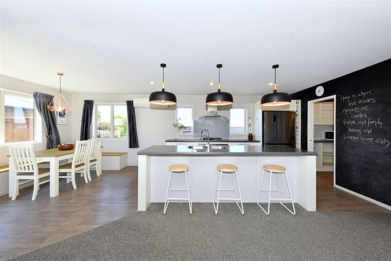 Photo of property in 16 Bradbury Avenue, Rolleston, 7614