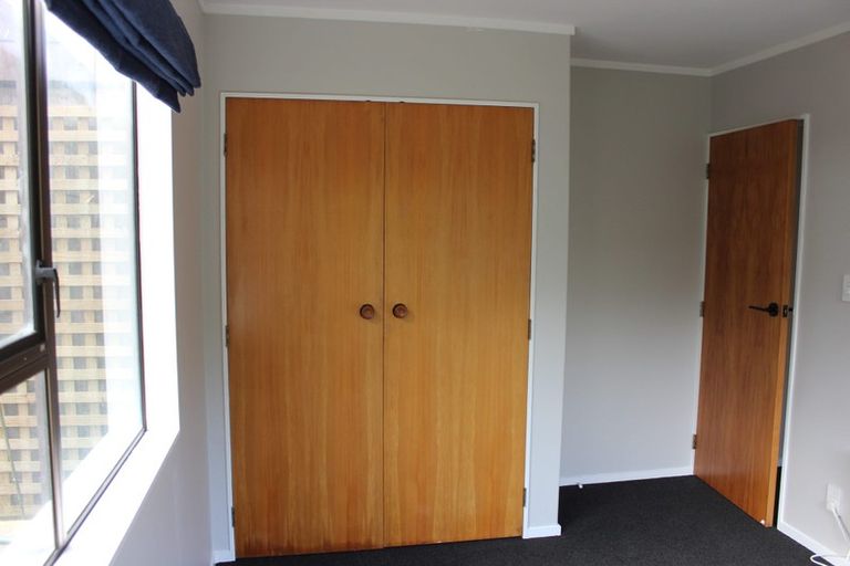 Photo of property in 33 Trelissick Crescent, Ngaio, Wellington, 6035