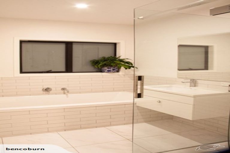 Photo of property in 8 Te Ara Crescent, Diamond Harbour, Lyttelton, 8971