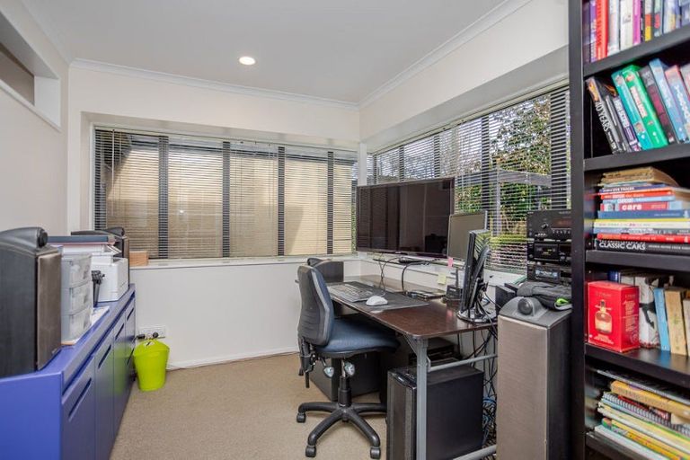 Photo of property in 97 Adelaide Road, Dannevirke, 4930