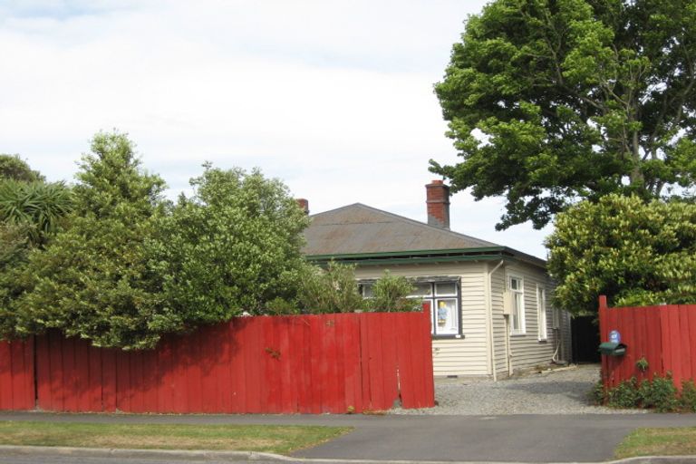Photo of property in 42 Tilford Street, Woolston, Christchurch, 8062