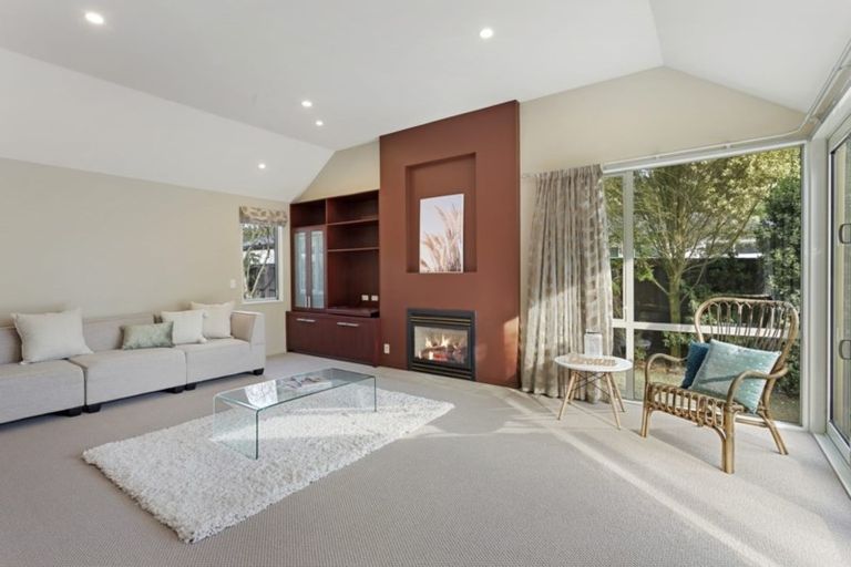 Photo of property in 5 Tanu Place, Parklands, Christchurch, 8083