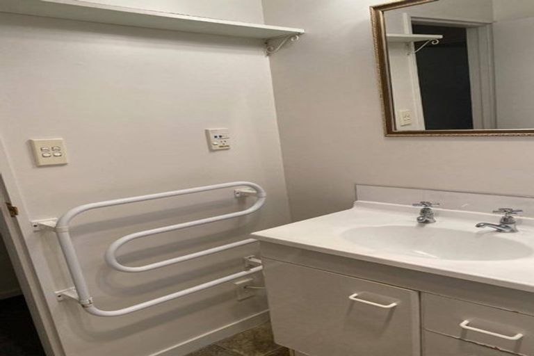 Photo of property in 2/59a Mackworth Street, Woolston, Christchurch, 8062