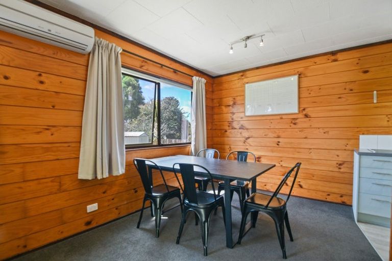 Photo of property in 2 Bay Grove, Pukehangi, Rotorua, 3015