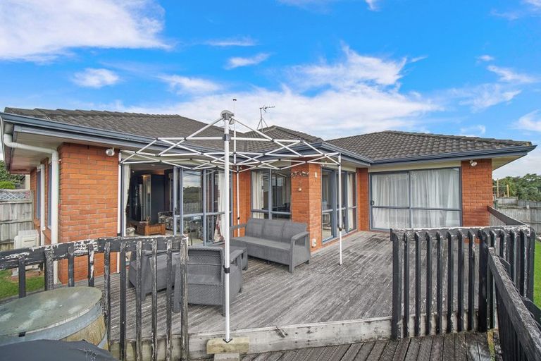 Photo of property in 33 Fergy Crescent, Wattle Downs, Auckland, 2103