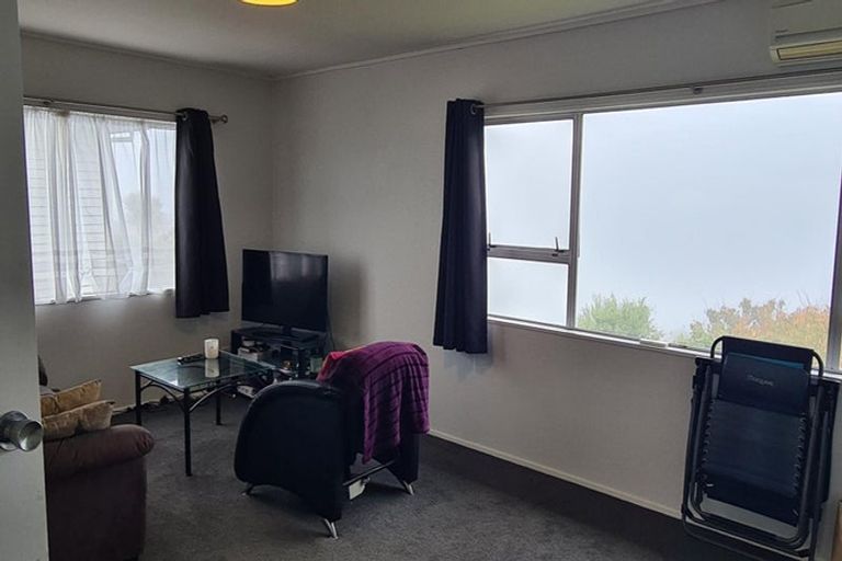 Photo of property in 48 Baylands Drive, Newlands, Wellington, 6037