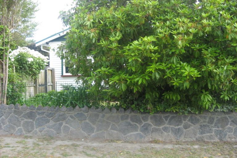 Photo of property in 20e Riverview Street, Beckenham, Christchurch, 8023