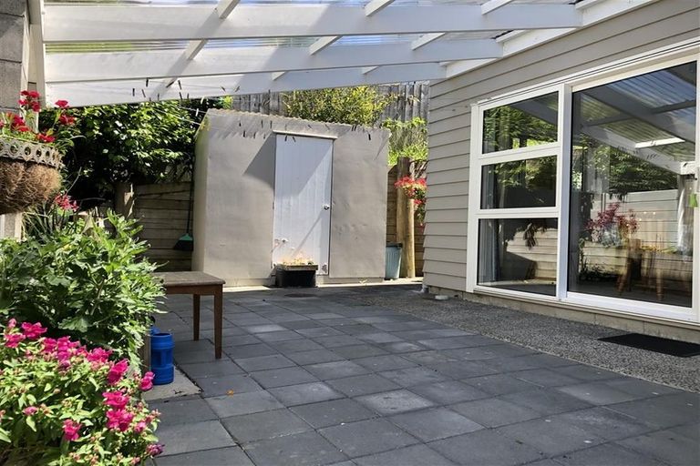 Photo of property in 54b Birkdale Road, Birkdale, Auckland, 0626