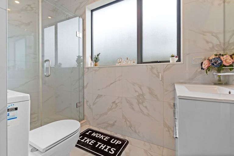 Photo of property in 5 Te Aramanu Crescent, Papakura, 2110