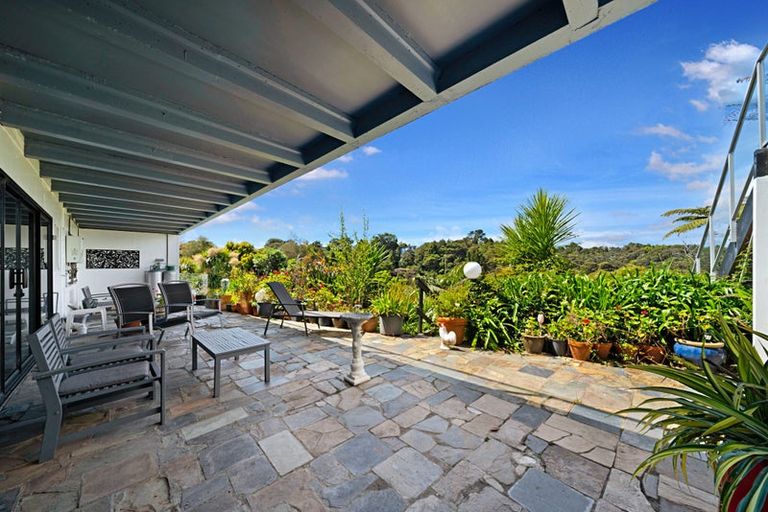 Photo of property in 18 Kitewaho Road, Swanson, Auckland, 0816