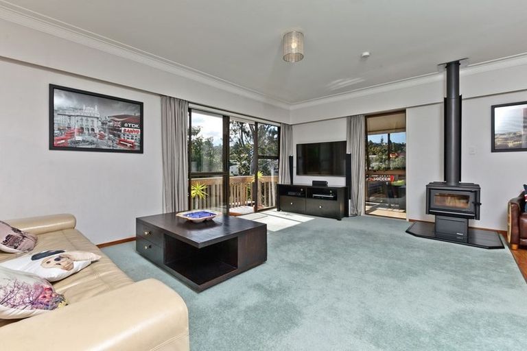 Photo of property in 35 Stapleford Crescent, Browns Bay, Auckland, 0630