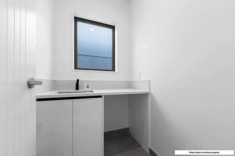 Photo of property in 29 Puwha Street, Massey, Auckland, 0614
